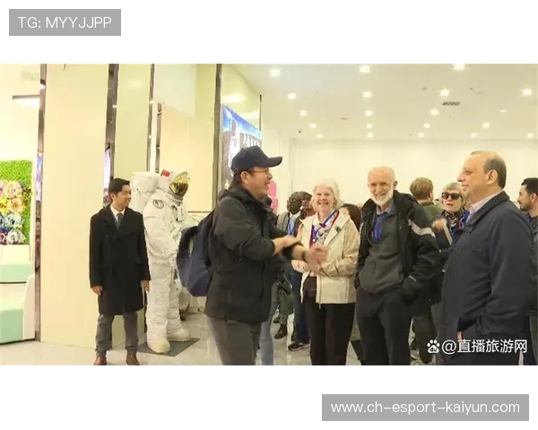 乌兰团队公开 sparring 片段，引发热烈讨论