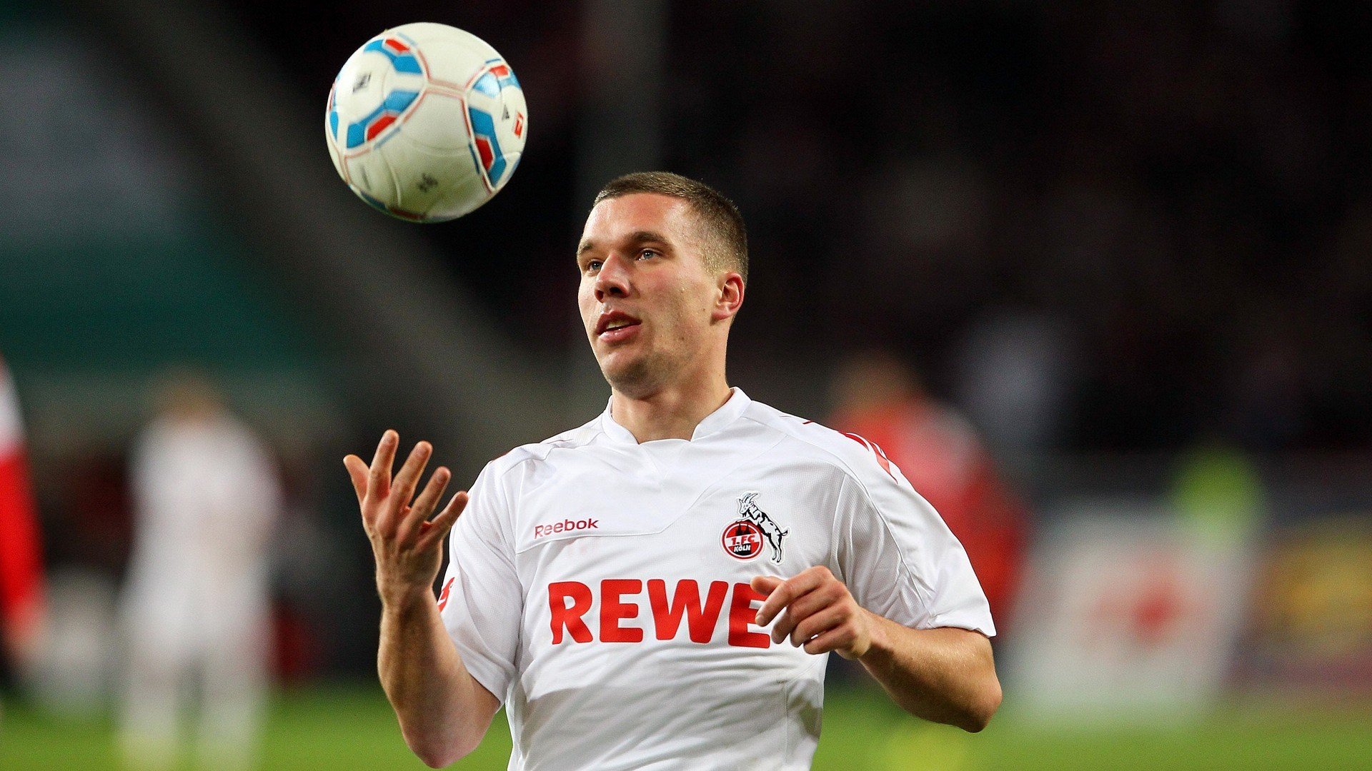 开云平台-1.4 亿欧封王！佩德里领跑中场身价榜，巴尔韦德赖斯紧随其后，佩德里首球